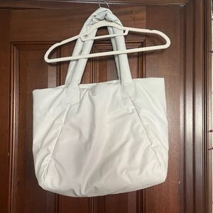 h&m white padded shopper shoulder bag